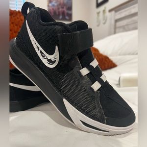 Boys Nike Basketball shoes